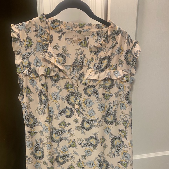 LOFT Tops - LOFT sleeveless blouse